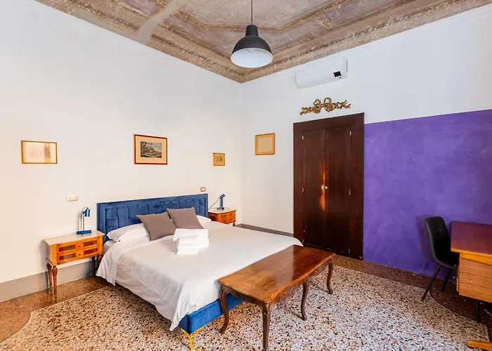 Interno 6 -residenza Romana Par Famiglie E Amici